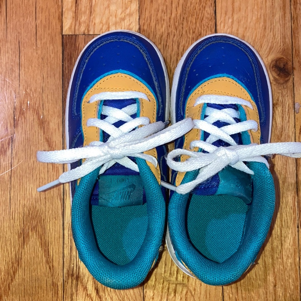 Nike Air Force low top multi colored sneakers size 8c boys, girls, unisex